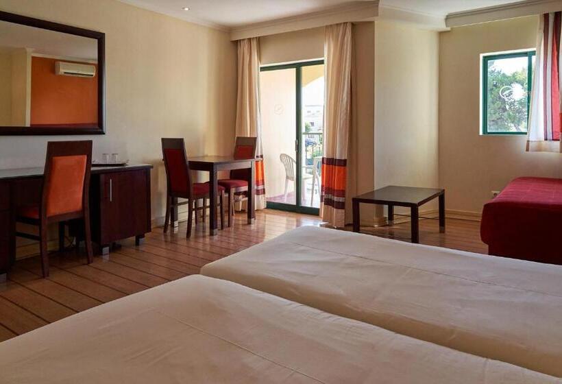 سوییت جونیور با بالکن, The Navigator - Palm Oasis Alvor - All Inclusive