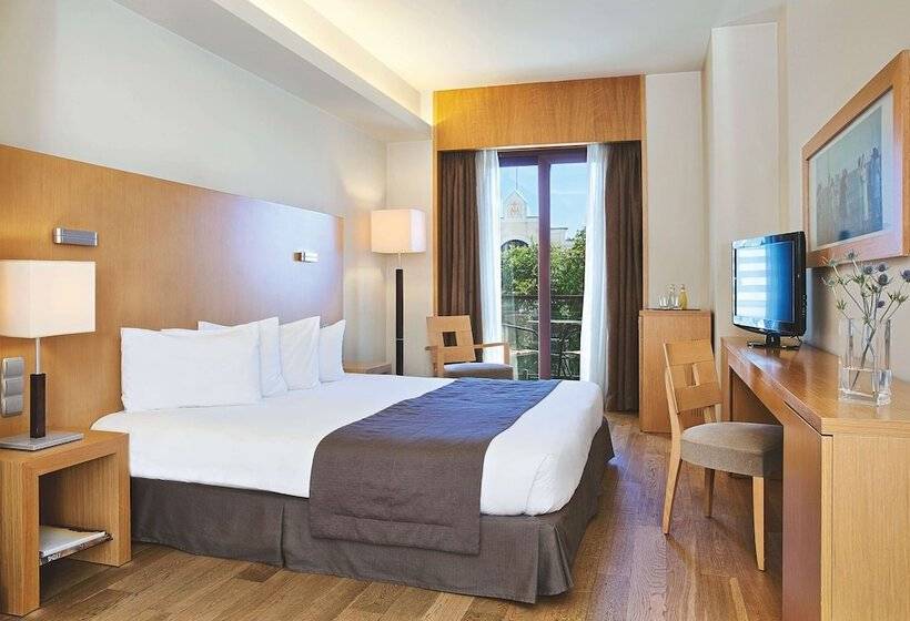 اتاق استاندارد برای معلولان, Lazart Hotel, Trademark Collection By Wyndham