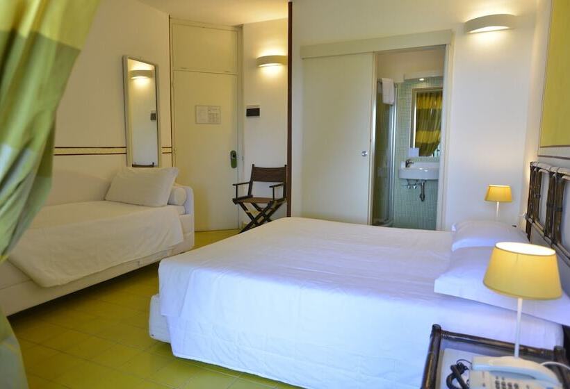 标准三人间, Unahotels Club Hotel Ancora