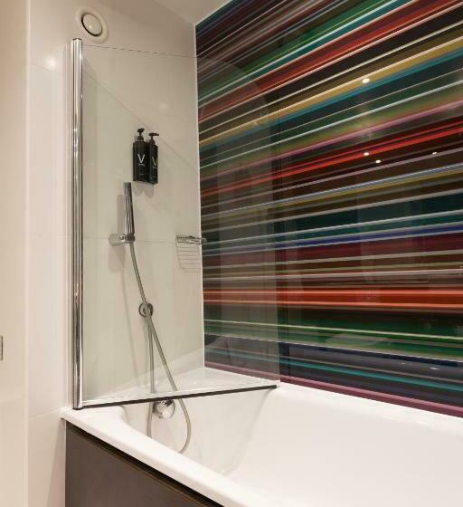 اتاق استاندارد, Village Hotel Birmingham Walsall