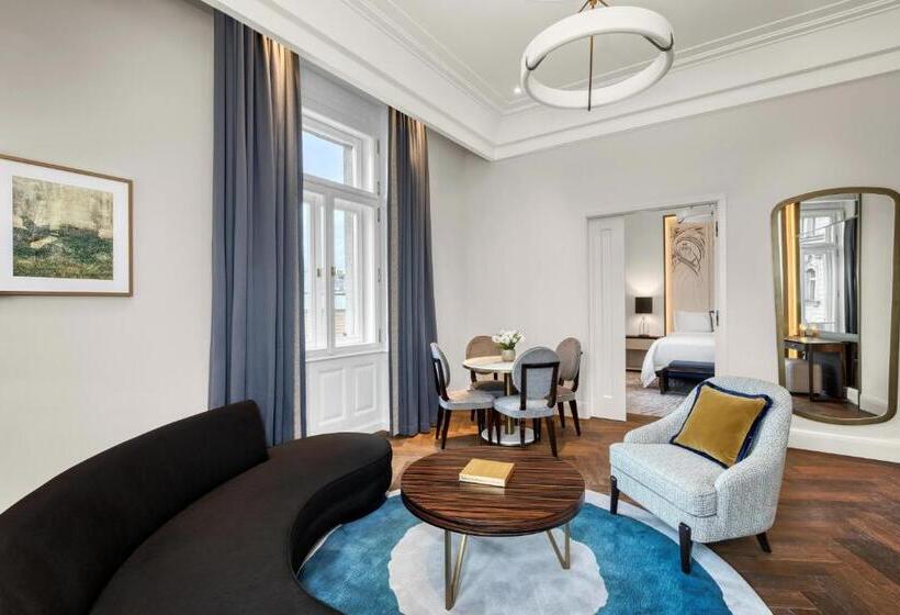 مجموعه ویستا شهر, Matild Palace, A Luxury Collection