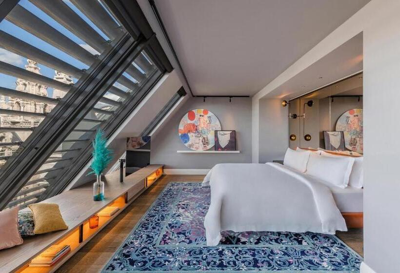 اتاق استاندارد با تخت بزرگ, Matild Palace, A Luxury Collection