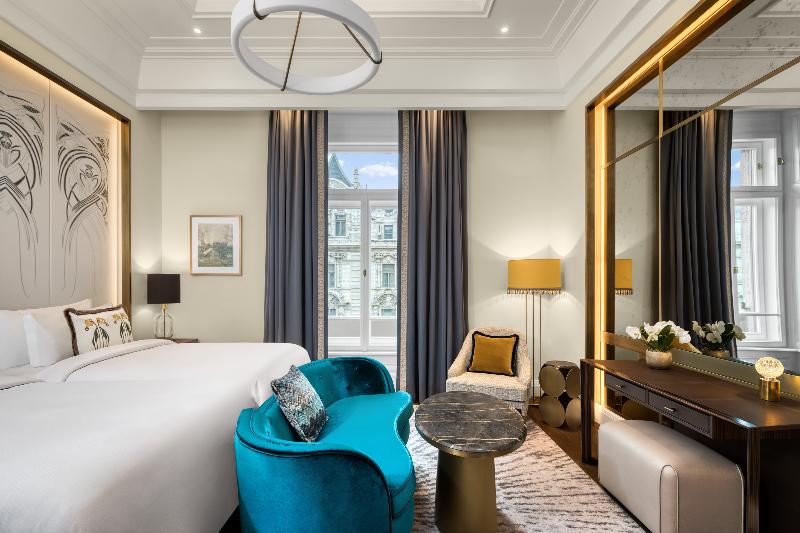 اتاق لوکس با چشم‌انداز شهر, Matild Palace, A Luxury Collection