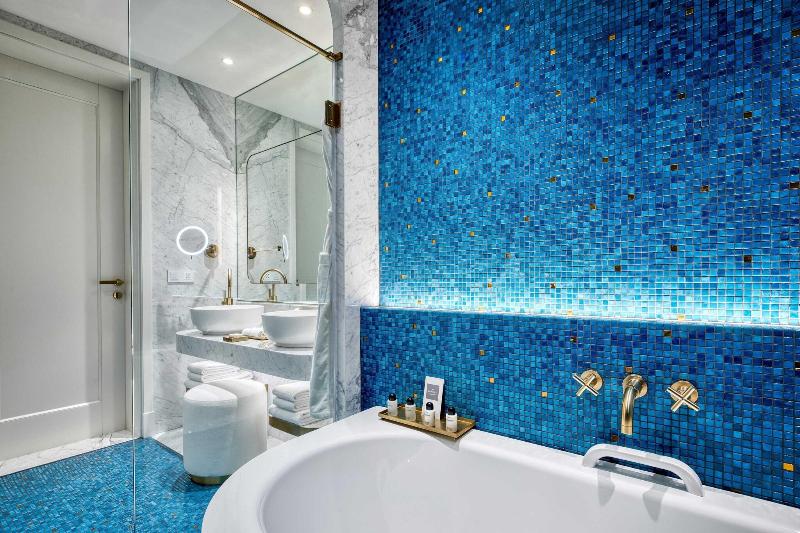 اتاق استاندارد با تخت بزرگ, Matild Palace, A Luxury Collection