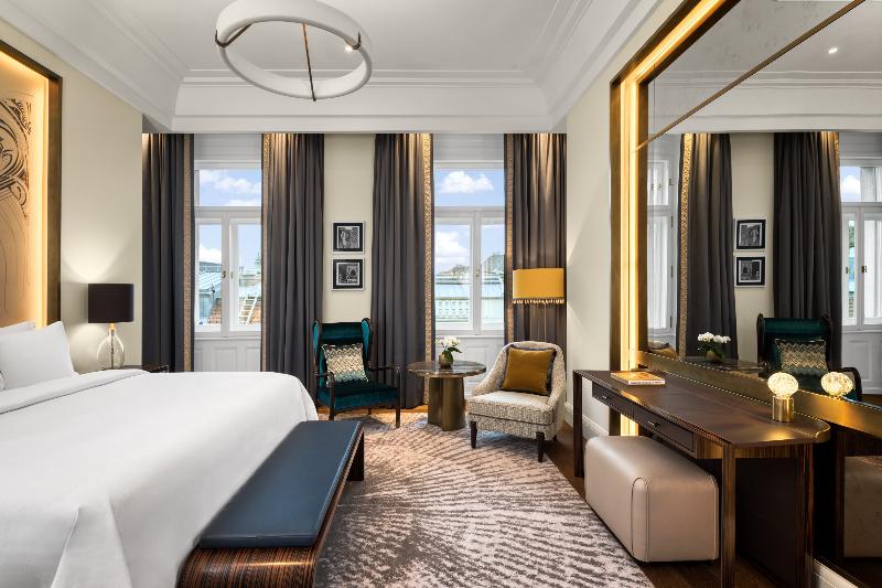 اتاق لوکس با چشم‌انداز شهر, Matild Palace, A Luxury Collection