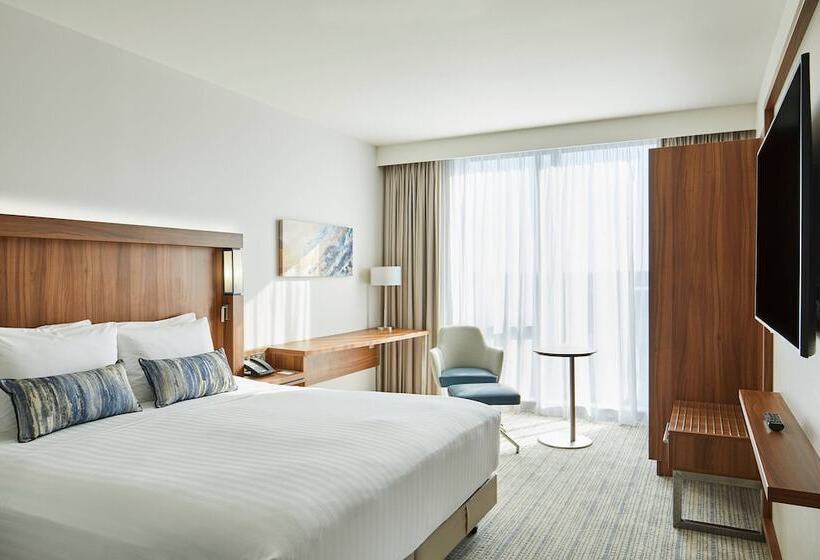 اتاق پرمیوم, Courtyard By Marriott London Heathrow Airport