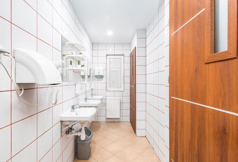 اتاق استاندارد, Luxhostel24 Warsaw