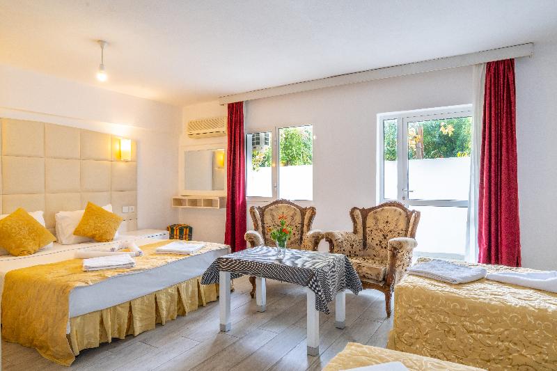 استودیوی استاندارد, Grand Villa Sol Apart