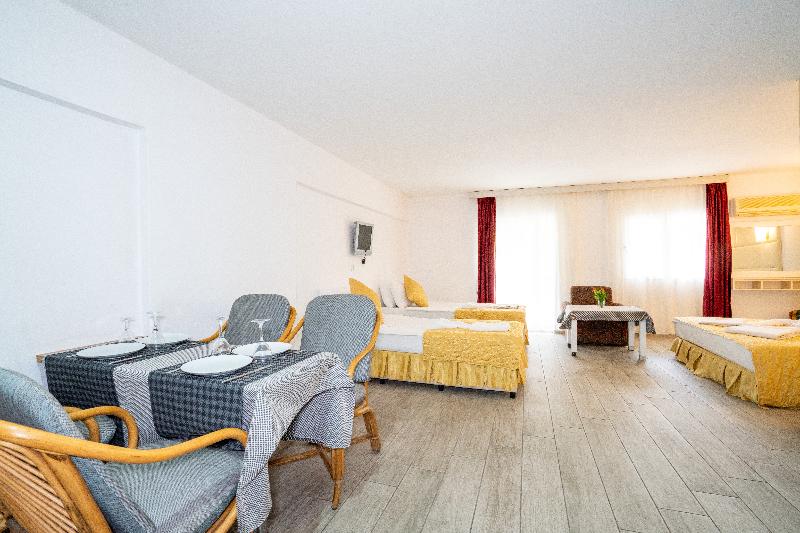 استودیوی استاندارد, Grand Villa Sol Apart