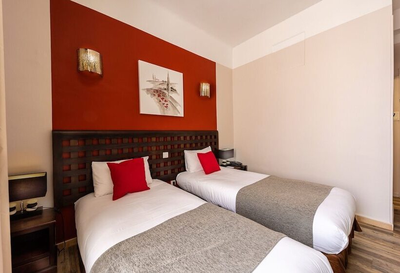 Quarto Comfort, Best Western Le Comtadin