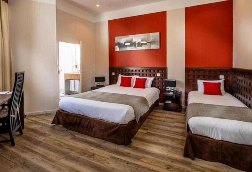 اتاق خانوادگی, Best Western Le Comtadin