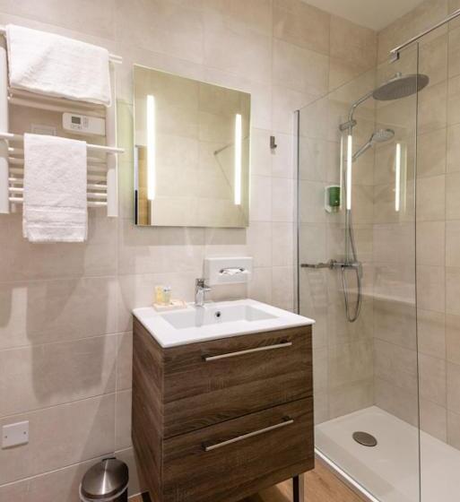 Quarto Estandar Individual, Best Western Le Comtadin