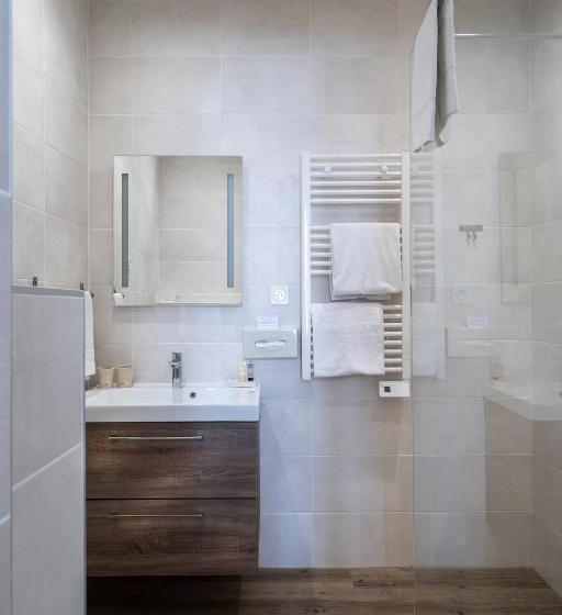 اتاق کلاسیک, Best Western Le Comtadin