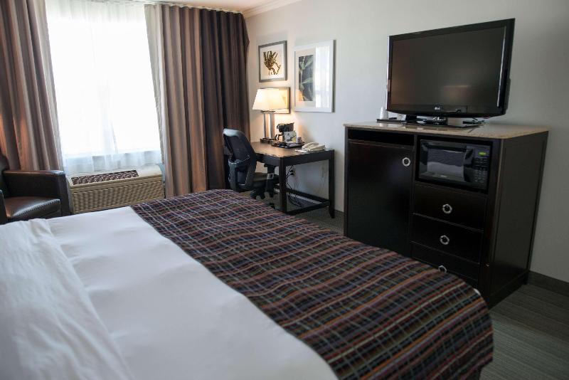 适合残疾人士使用的带超级大床的标准间, Country Inn & Suites By Radisson, Effingham, Il