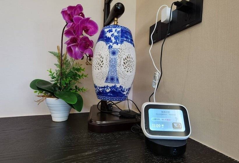 اتاق استاندارد, Guangdong Hotel Free Shuttle & Registration Counter Service During Canton Fair