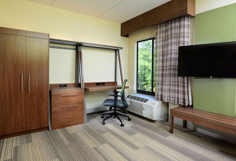 سوئیت برای معلولان, Holiday Inn Express & Suites Raleigh Durham Airport At Rtp, An Ihg