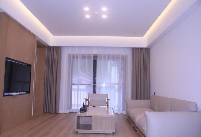 سوییت لوکس, Hunan New Pipaxi