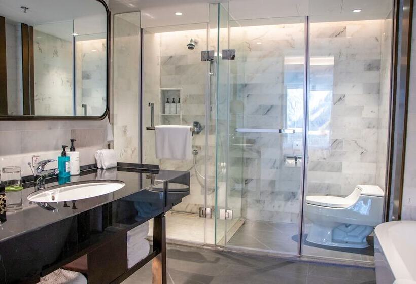 سوئیت کلاب, Intercontinental Resort Jiuzhai Paradise, An Ihg