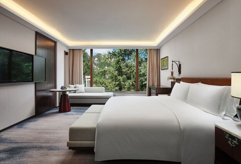 سوئیت کلاب, Intercontinental Resort Jiuzhai Paradise, An Ihg