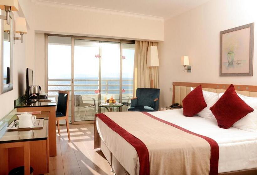 Triple Room Sea View, Korumar  Deluxe