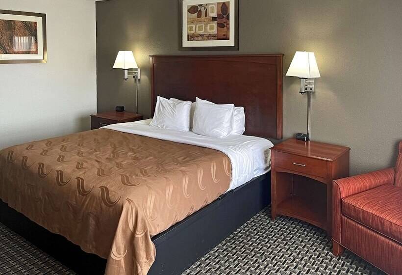 اتاق استاندارد با تخت دوبل, Quality Inn & Suites Cincinnati Sharonville