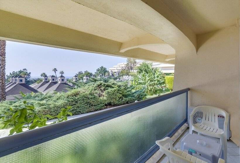 اتاق استاندارد با چشم‌انداز دریا, The Grand Blue Sky International  All Inclusive