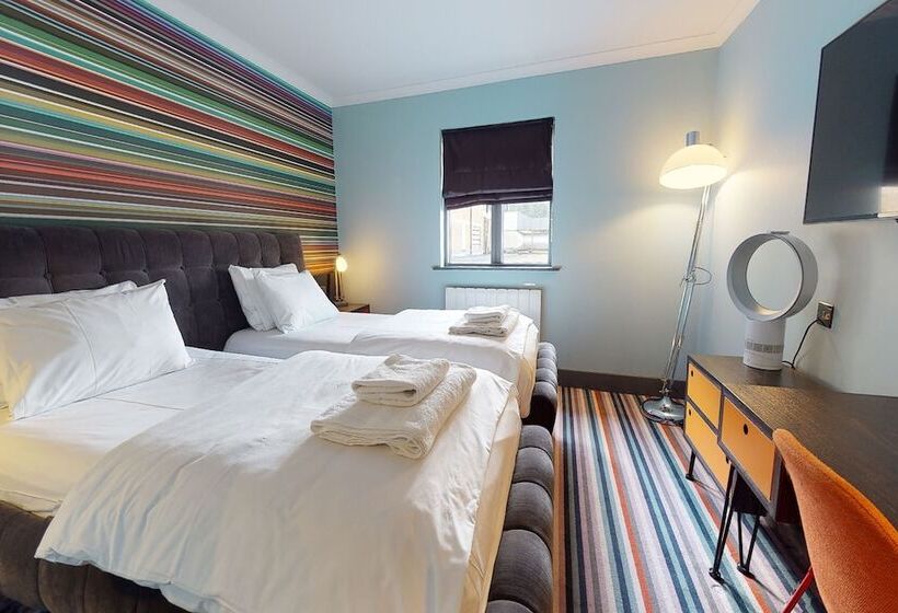 اتاق استاندارد, Village Hotel Maidstone