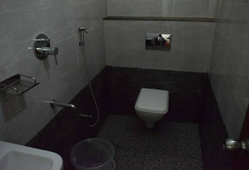 اتاق استاندارد, Sri Kavimany Residency, Near Auro Beach