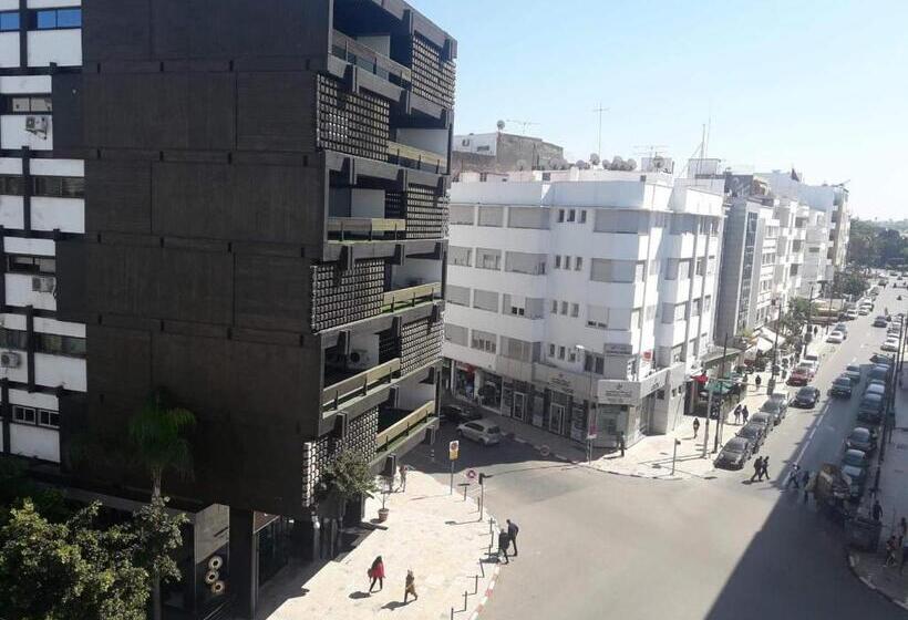 اتاق استاندارد سه نفره, Velleda