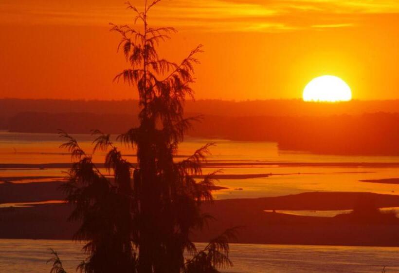 اتاق استاندارد با تخت بزرگ, The Fraser River's Edge B&b Lodge
