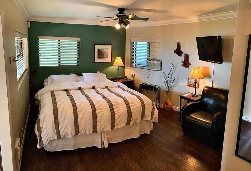 اتاق استاندارد با آشپزخانه, The Fraser River's Edge B&b Lodge
