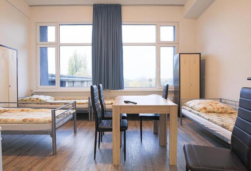 اتاق استاندارد چهار تخته, Neohostel Berlin