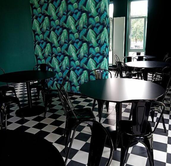 تختخواب در اتاق مشترک, NEOHOSTEL Berlín