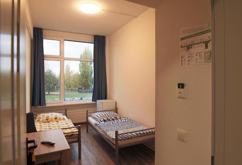 تختخواب در اتاق مشترک, Neohostel Berlin