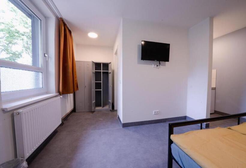 اتاق سوپریور, Neohostel Berlin