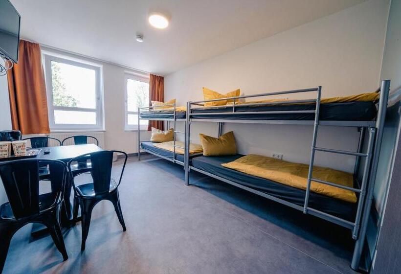 تختخواب در اتاق سوپریور مشترک, Neohostel Berlin