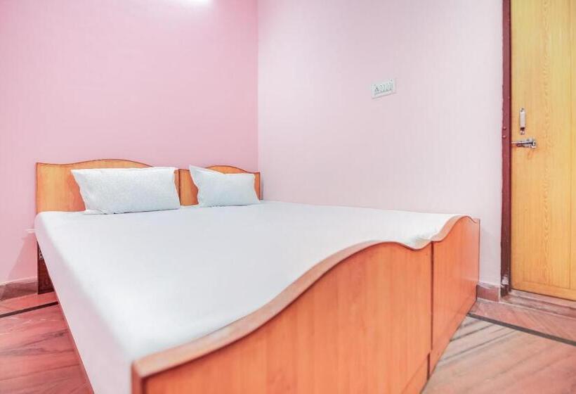 غرفة كلاسيكية ثلاثية, Spot On 60818 Sheetal Guest House