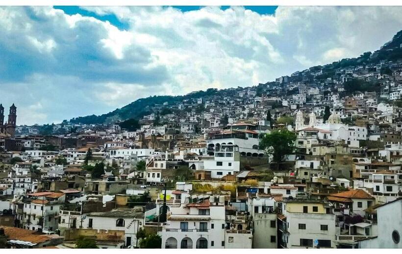 اتاق استاندارد سه نفره, Taxco De Mis Amores