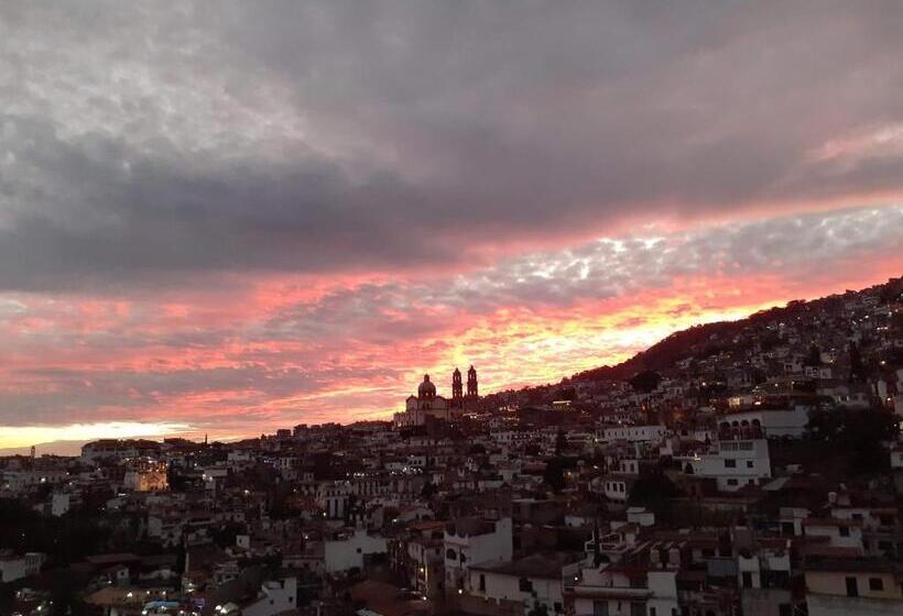 آپارتمان 1 خوابه با چشم‌انداز, Taxco De Mis Amores