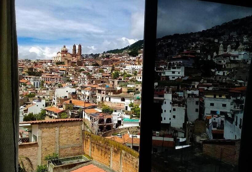 آپارتمان 1 خوابه با چشم‌انداز, Taxco De Mis Amores