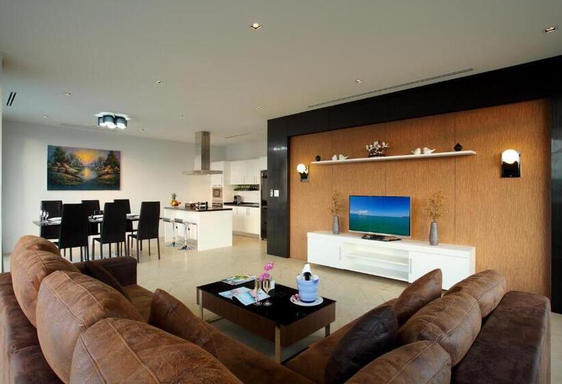 ویلای 3 خوابه با استخر, Kata Sea View Villas