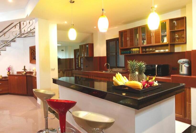 ویلا دلوکس 3 خوابه, Kata Sea View Villas