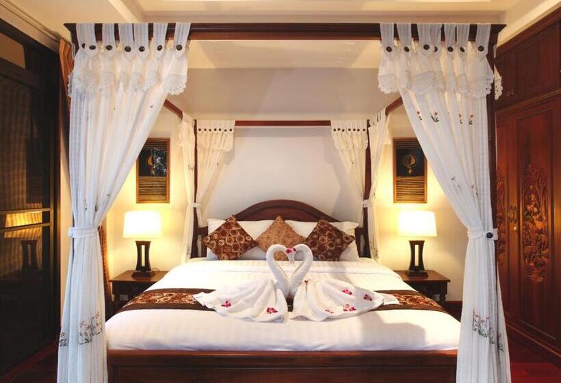 ویلا دلوکس 3 خوابه, Kata Sea View Villas