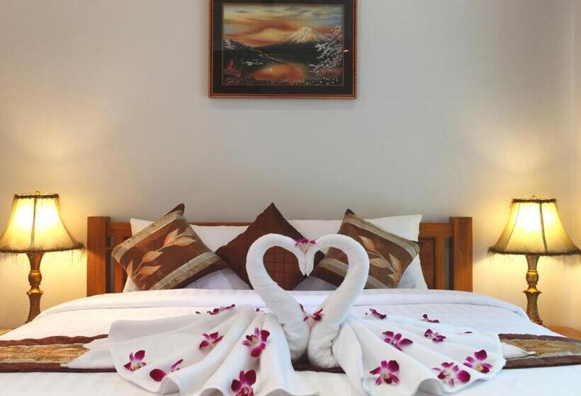 ویلا دلوکس 3 خوابه, Kata Sea View Villas