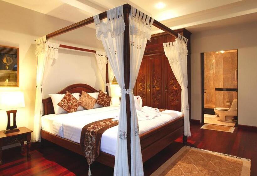 ویلا دلوکس 3 خوابه, Kata Sea View Villas