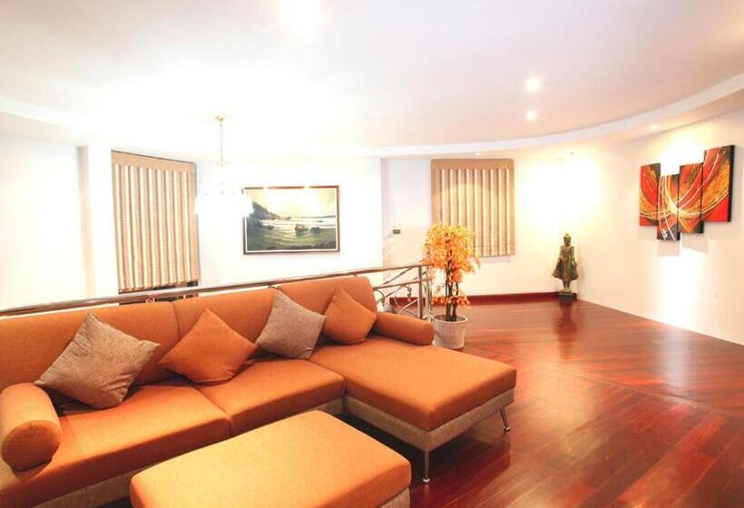 ویلا دلوکس 3 خوابه, Kata Sea View Villas