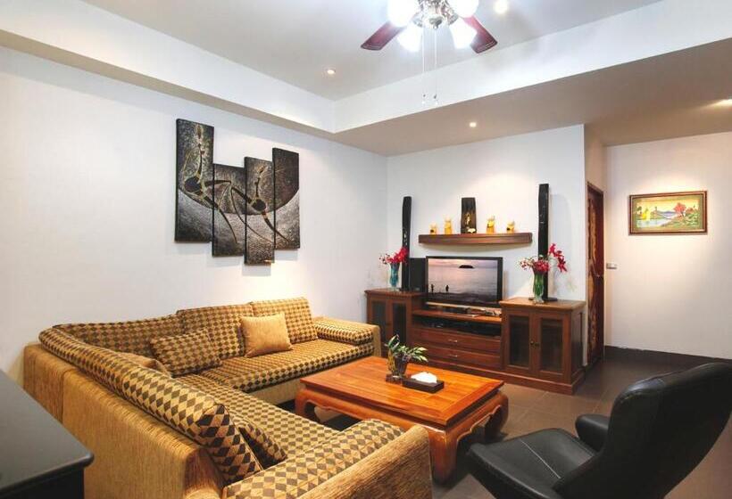ویلا دلوکس 3 خوابه, Kata Sea View Villas