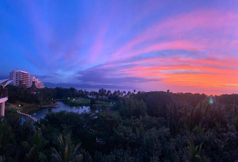 سوییت خانوادگی, Vidant At Nuevo Vallarta