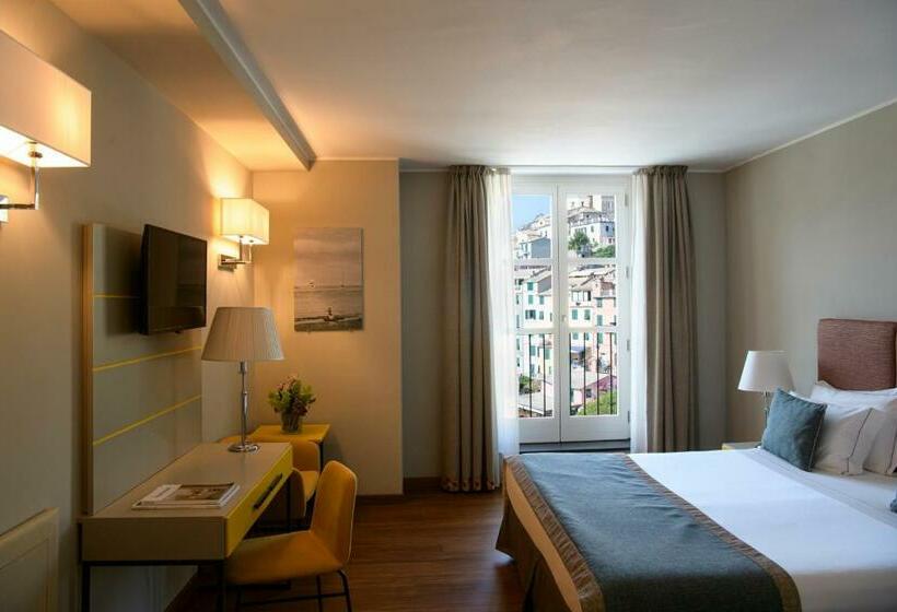 اتاق اجرایی با چشم‌انداز دریا, Grand Hotel Portovenere