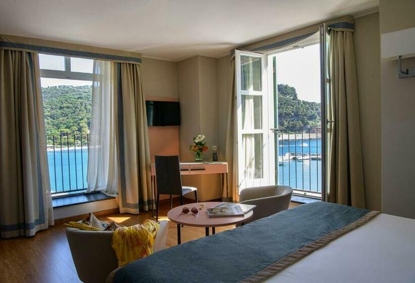 اتاق لوکس, Grand Hotel Portovenere